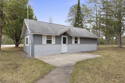 W11515 Eagle Road, Stephenson, WI, 54114 | Card Image