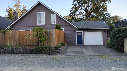 6502 Avondale Rd Sw, Lakewood, WA, 98499-1721 | Card Image