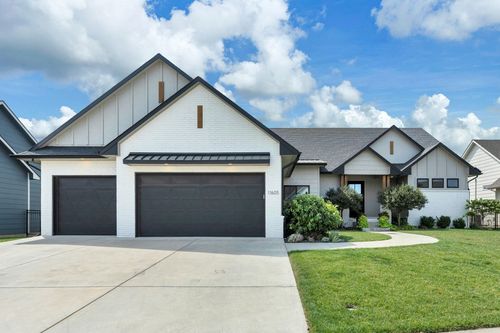 11605 E Winston St, Wichita, KS, 67226-0107 | Card Image
