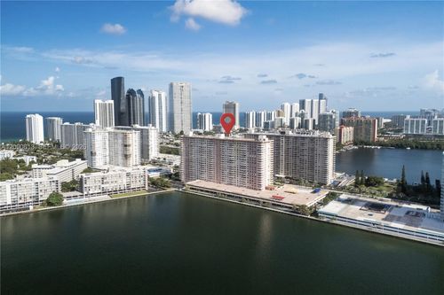 812-251 174th St, Sunny Isles Beach, FL, 33160-3356 | Card Image