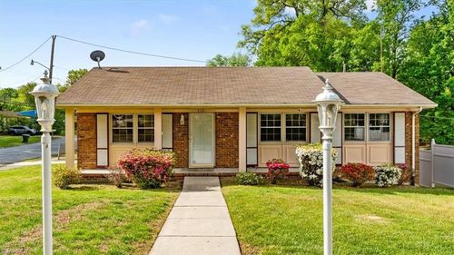 2101 Carpenter Street, Greensboro, NC, 27403 | Card Image