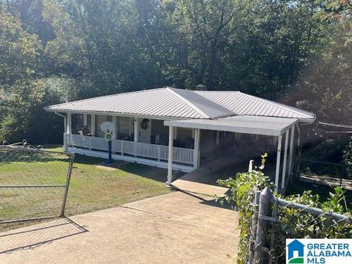 5453 Robin Cir, ADAMSVILLE, AL, 35005-1106 | Card Image