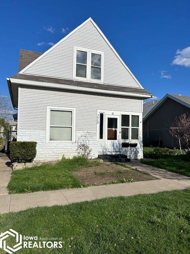 8th St, Marshalltown, IA 50158