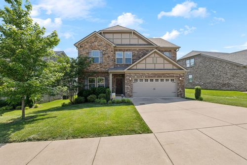 633 Fall Creek Cir, Goodlettsville, TN, 37072-1474 | Card Image