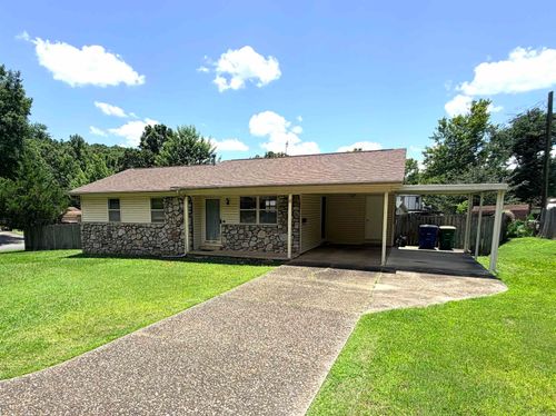 28 Emerald Cir, North Little Rock, AR, 72118-3212 | Card Image