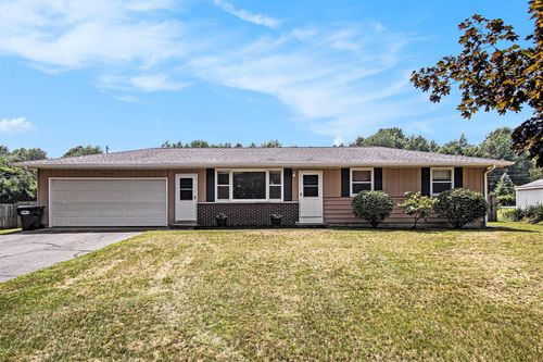 35361 Margurite Ln, Paw Paw, MI, 49079-9681 | Card Image