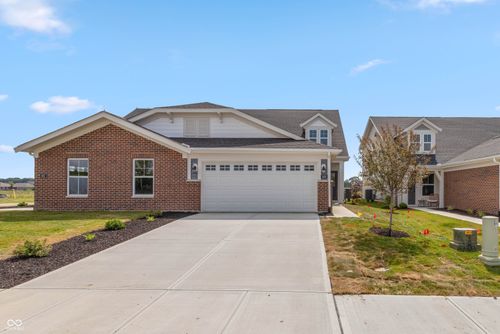 869 Rosebud Ln, Greenfield, IN, 46140-3213 | Card Image