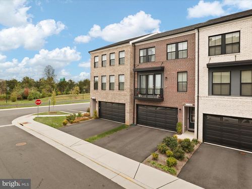 21784 Croxley Ter, BROADLANDS, VA, 20148-5543 | Card Image