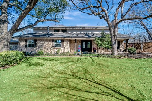 104 Wildwood Ct, Azle, TX, 76020-4062 | Card Image