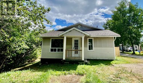 86 Main St N, Glovertown, NL, A0G2L0 | Card Image