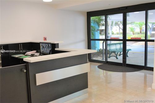 apt-306-919 Hillcrest Dr, Hollywood, FL, 33021-7855 | Card Image