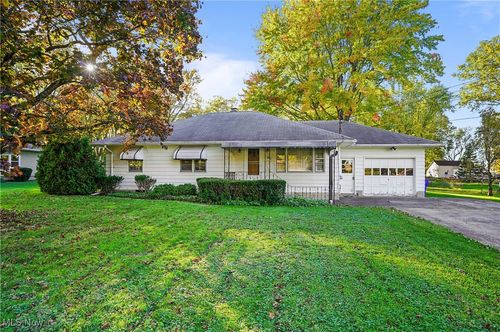 3987 Vaughn Ave, Rootstown, OH, 44272-9606 | Card Image