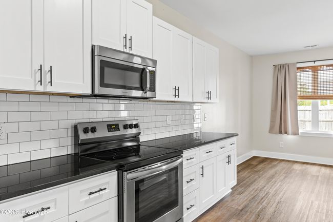 712 Ashley Meadow Ln, House other with 3 bedrooms, 2 bathrooms and 2 parking in Jacksonville NC | Image 10