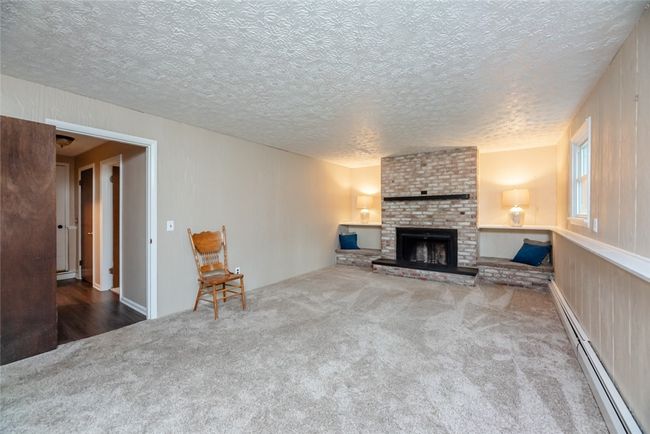 lower level family room | Image 17