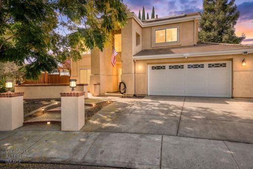 1555 Henderson Ct, Tracy, CA, 95376-8947 | Card Image