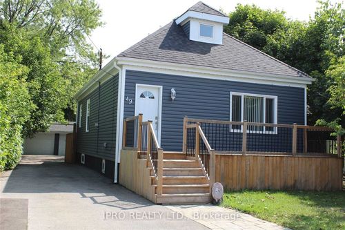 49 E 9th St, Hamilton, ON, L9A3M6 | Card Image