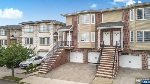 405 Henry St, Fairview, NJ, 07022-1911 | Card Image