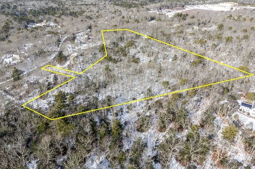 120 Narrow Ln, Charlestown, RI, 02813-5102 | Card Image