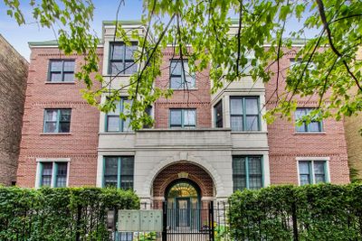 2N - 1410 N Cleveland Avenue, Condo with 3 bedrooms, 2 bathrooms and 2 parking in Chicago IL | Image 1