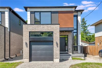 10 Blain Ave, Home with 5 bedrooms, 4 bathrooms and 3 parking in Cambridge ON | Image 1