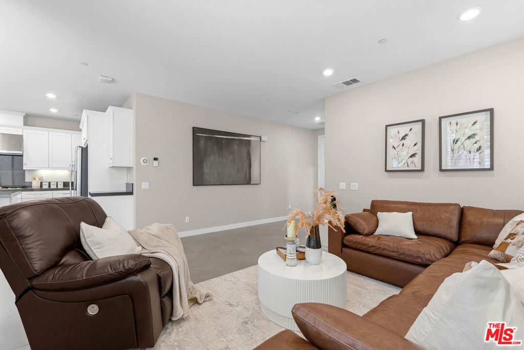 Residential in Pomona 4