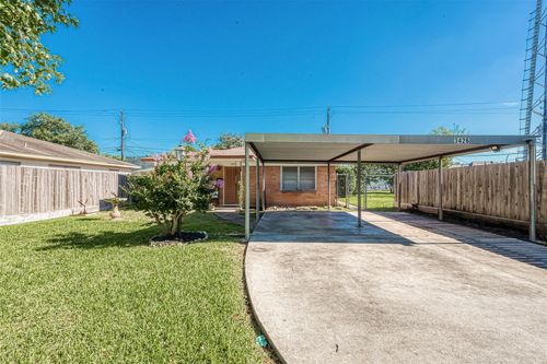 3426 Bradford Street, Houston, TX, 77025 | Card Image