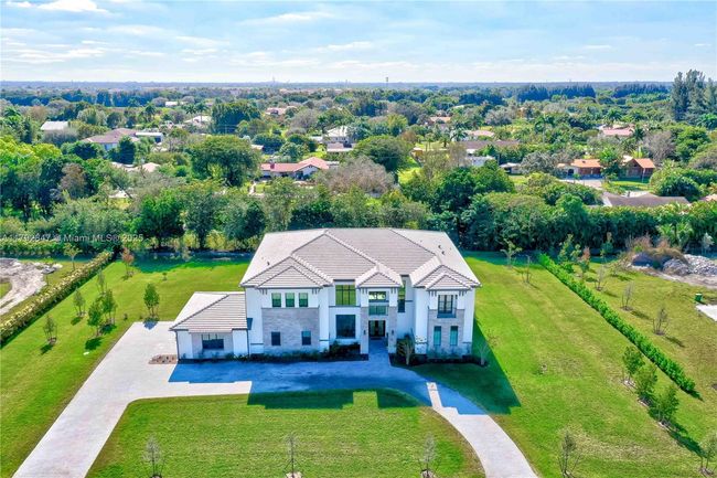17130 Magnolia Estates Dr, House other with 7 bedrooms, 8 bathrooms and null parking in Southwest Ranches FL | Image 24