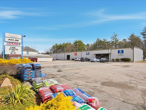 2300 Nooseneck Hill Rd, Coventry, RI, 02816-6712 | Card Image