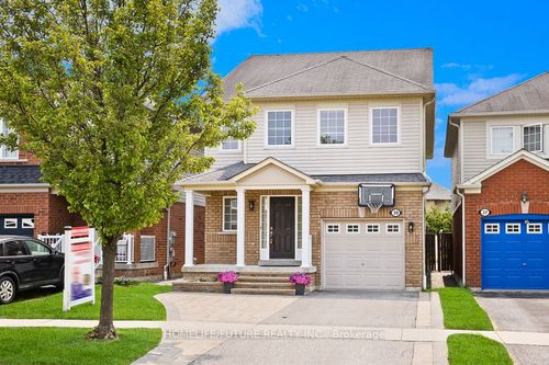 39 Harkness Dr, Whitby, ON, L1R0C6 | Card Image
