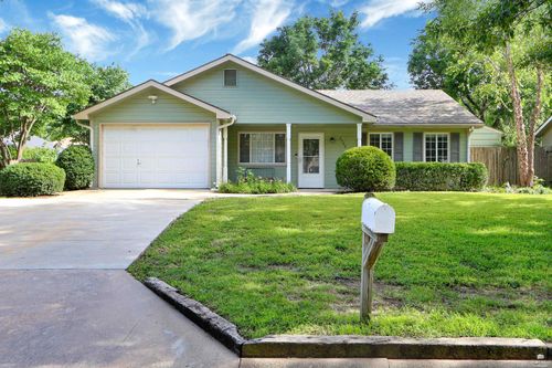 2332 Spain Drive, Manhattan, KS, 66502 | Card Image