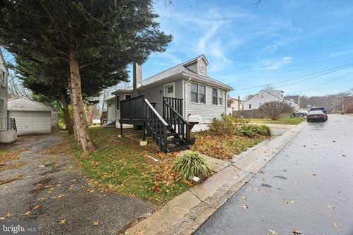 6 Laurel Ave, WILMINGTON, DE, 19809-1423 | Card Image