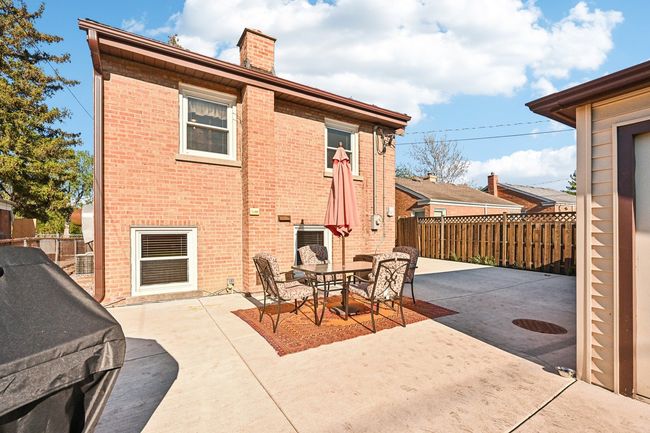 8252 N Caldwell Ave, House other with 4 bedrooms, 3 bathrooms and 2 parking in Niles IL | Image 38