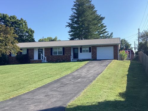 202 Richardson Dr, Rogersville, TN, 37857-3032 | Card Image