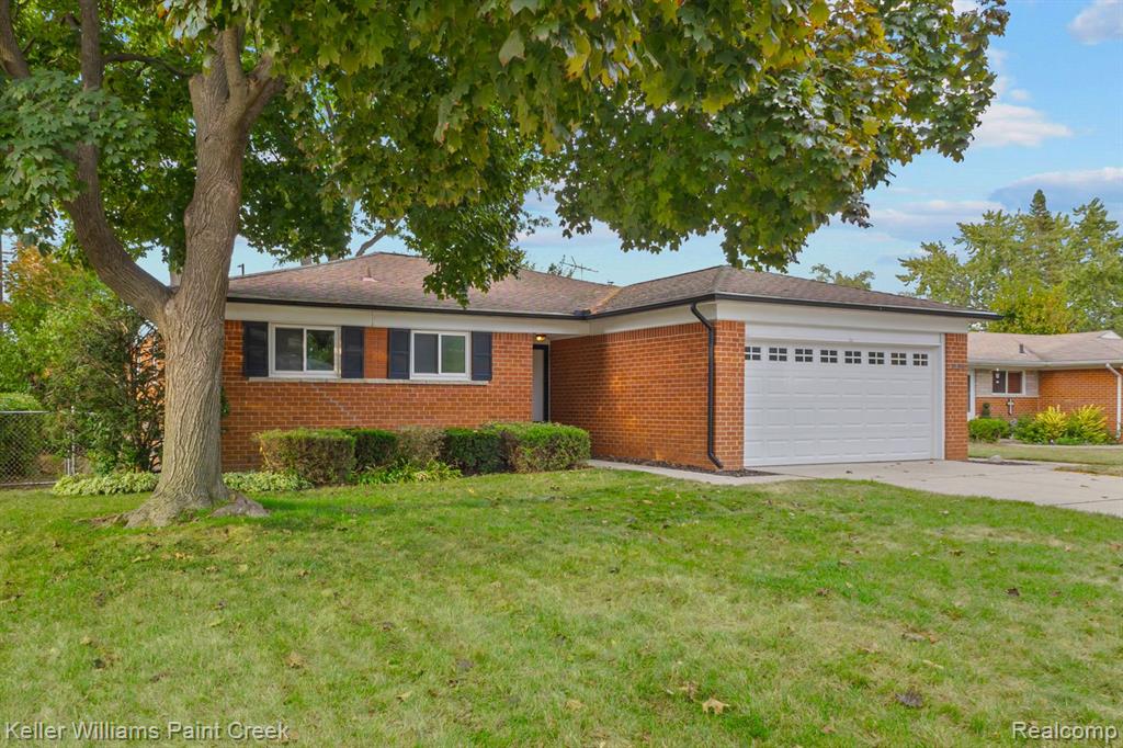 Firestone Dr, Sterling Heights, MI 48310