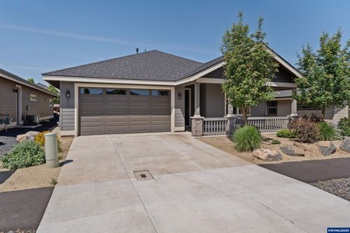 2771 Nw 23rd Lp, Redmond, OR, 97756 | Card Image