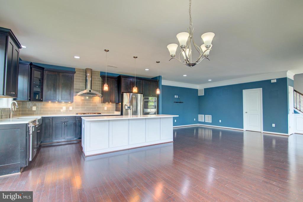 Residential in BRAMBLETON 4
