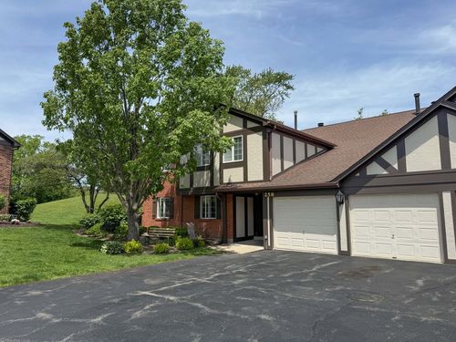 unit-b-258 Brookside Ln, Willowbrook, IL, 60527-2911 | Card Image