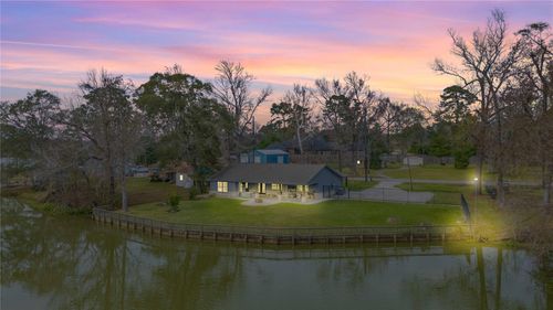 126 Magnolia Point Dr, Huffman, TX, 77336-2923 | Card Image