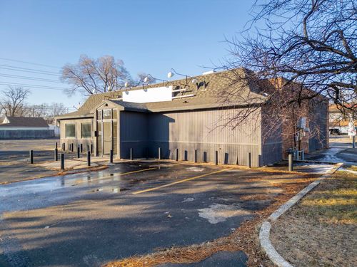 504 Riehl St, Waterloo, IA, 50703-5840 | Card Image