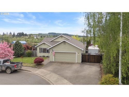 126 Lilly Ct, Sutherlin, OR, 97479-9036 | Card Image
