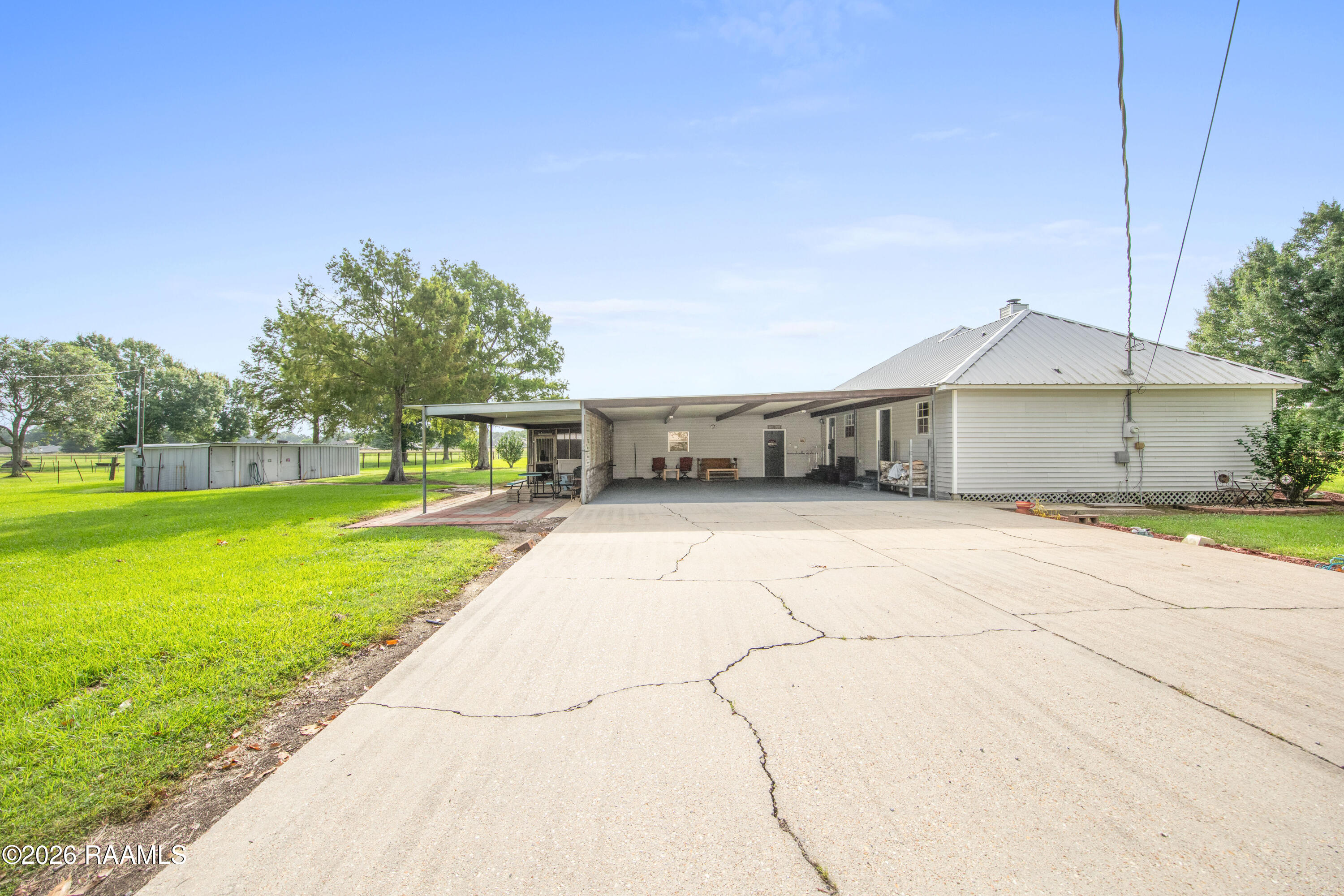 Residential in Duson 4