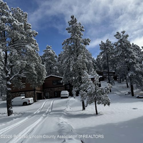 802 Hull Rd, Ruidoso, NM, 88345-7717 | Card Image