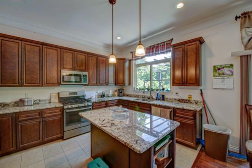 3944 Konstantine Dr, Fort Gratiot, MI, 48059-3781 | Card Image
