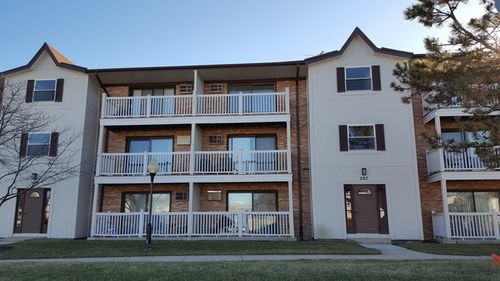11-297 Gregory St, Aurora, IL, 60504-4071 | Card Image