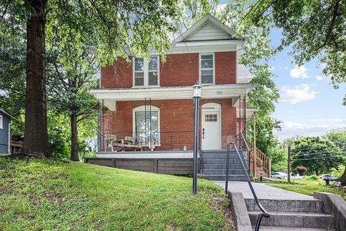 1016 N 10th St, Atchison, KS, 66002-1353 | Card Image