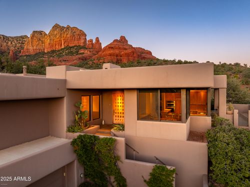 207 Munds Mountain Cir, Sedona, AZ, 86336-7202 | Card Image