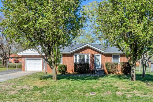 104 Walnut St, Smyrna, TN, 37167-3211 | Card Image