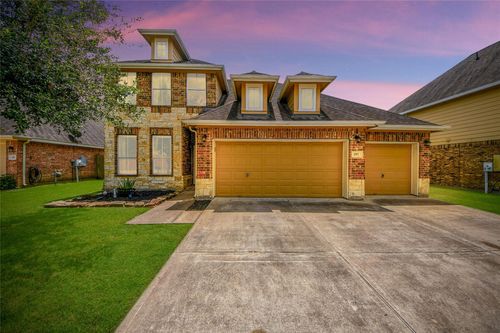 197 Midtown Park Dr, Alvin, TX, 77511-4165 | Card Image