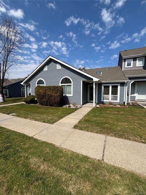 825 Spring Lake Dr, Middle Island, NY, 11953-2635 | Card Image