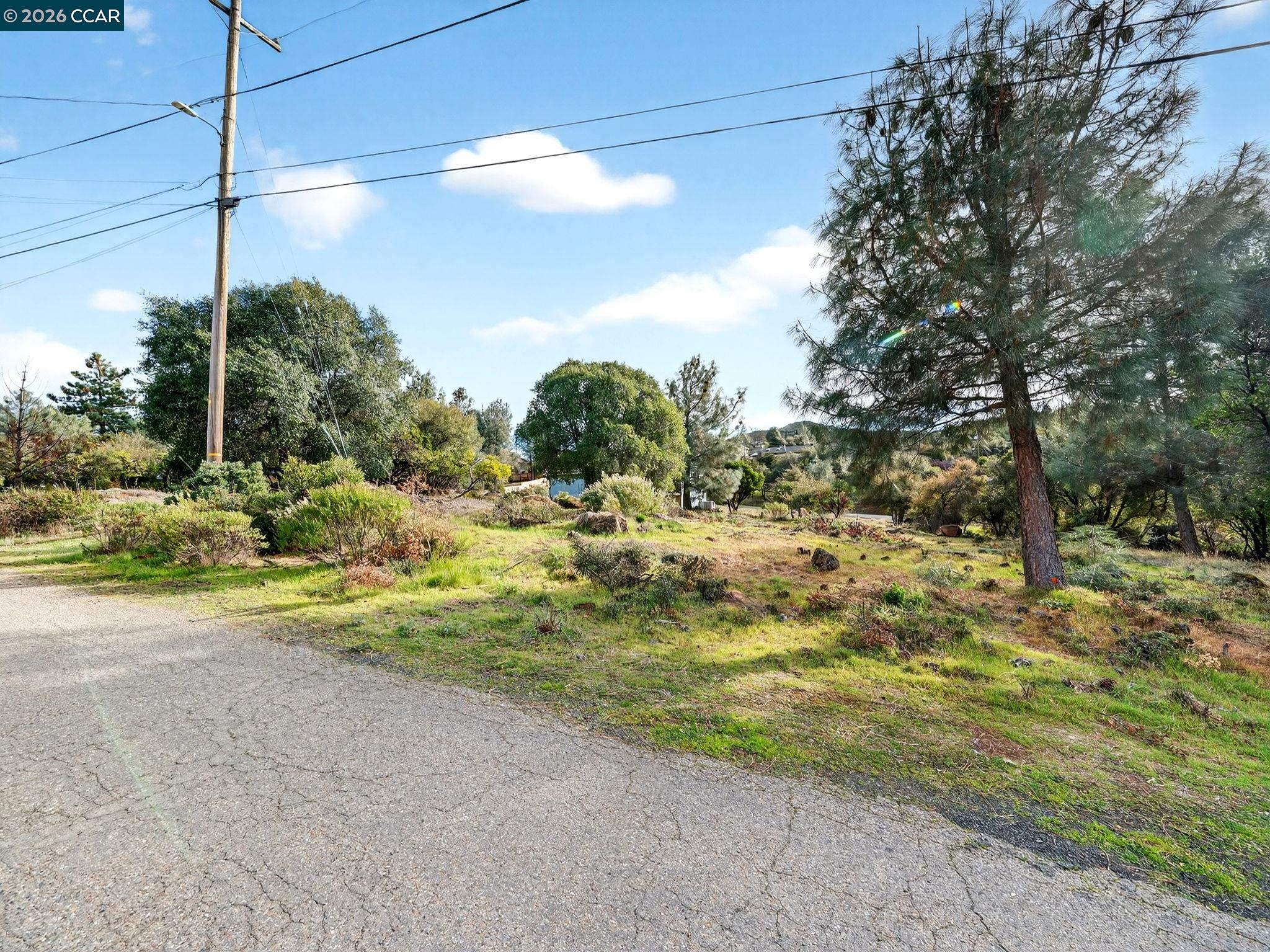 Land in Kelseyville 4